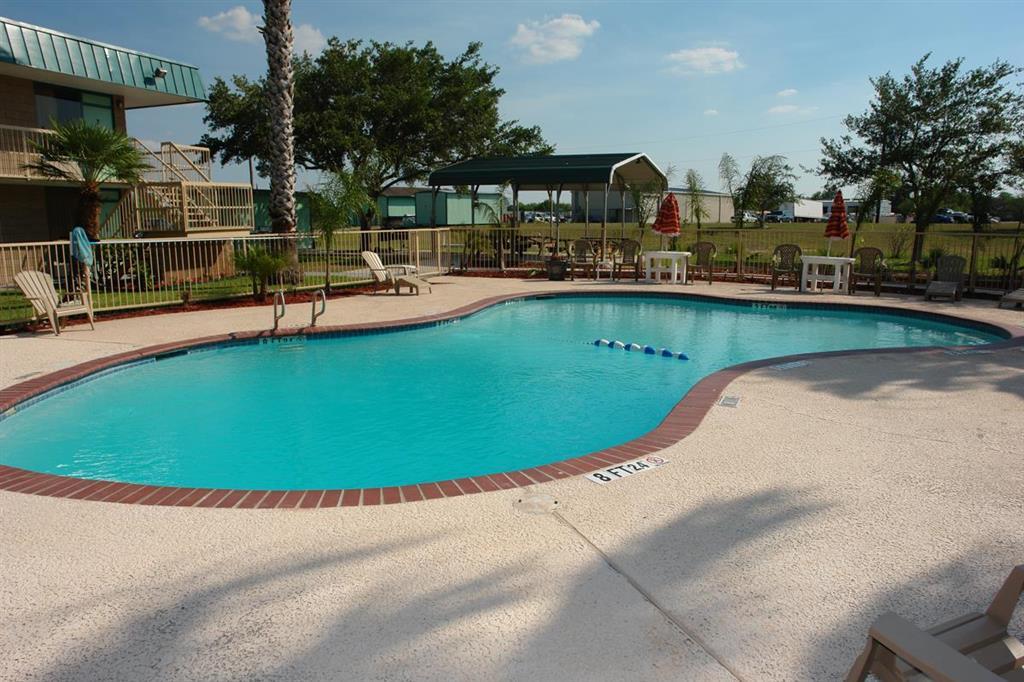 Sky Palace Inn & Suites By Jasper Beeville Facilities photo